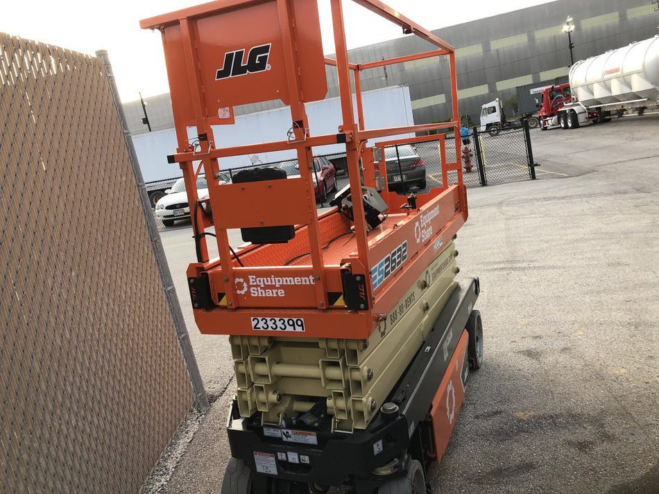 2022 JLG ES2632