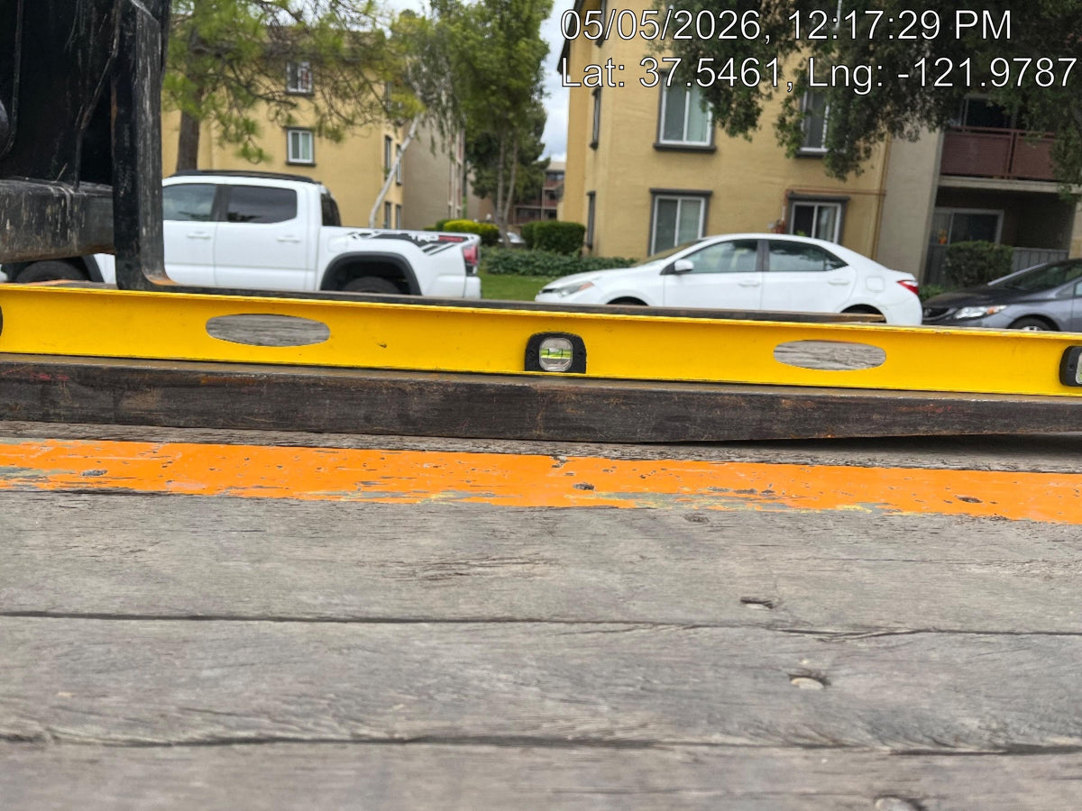 2025 JLG 519