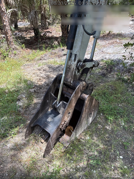 2023 TAKEUCHI TB250-2R