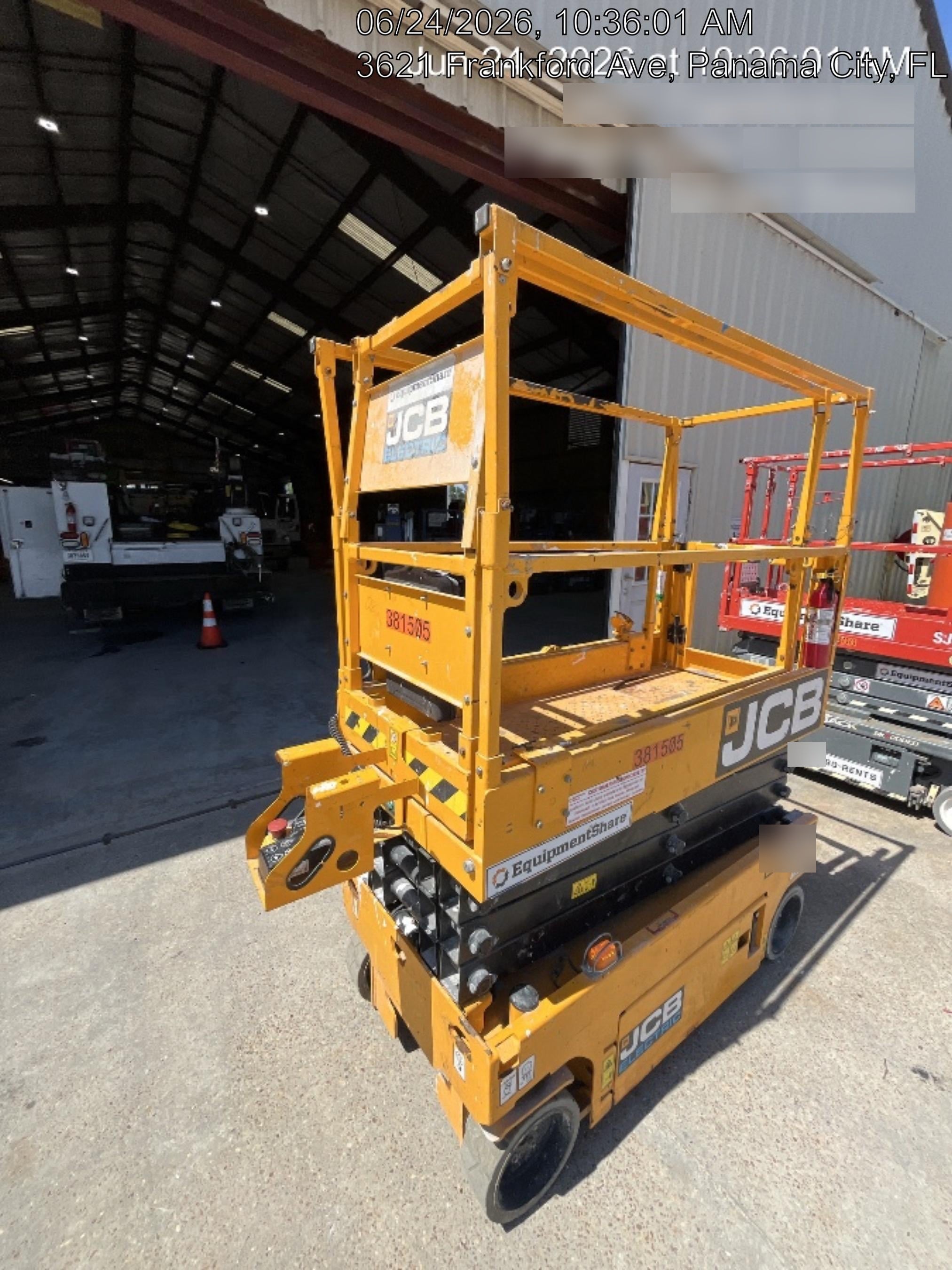 2024 JCB S1932E