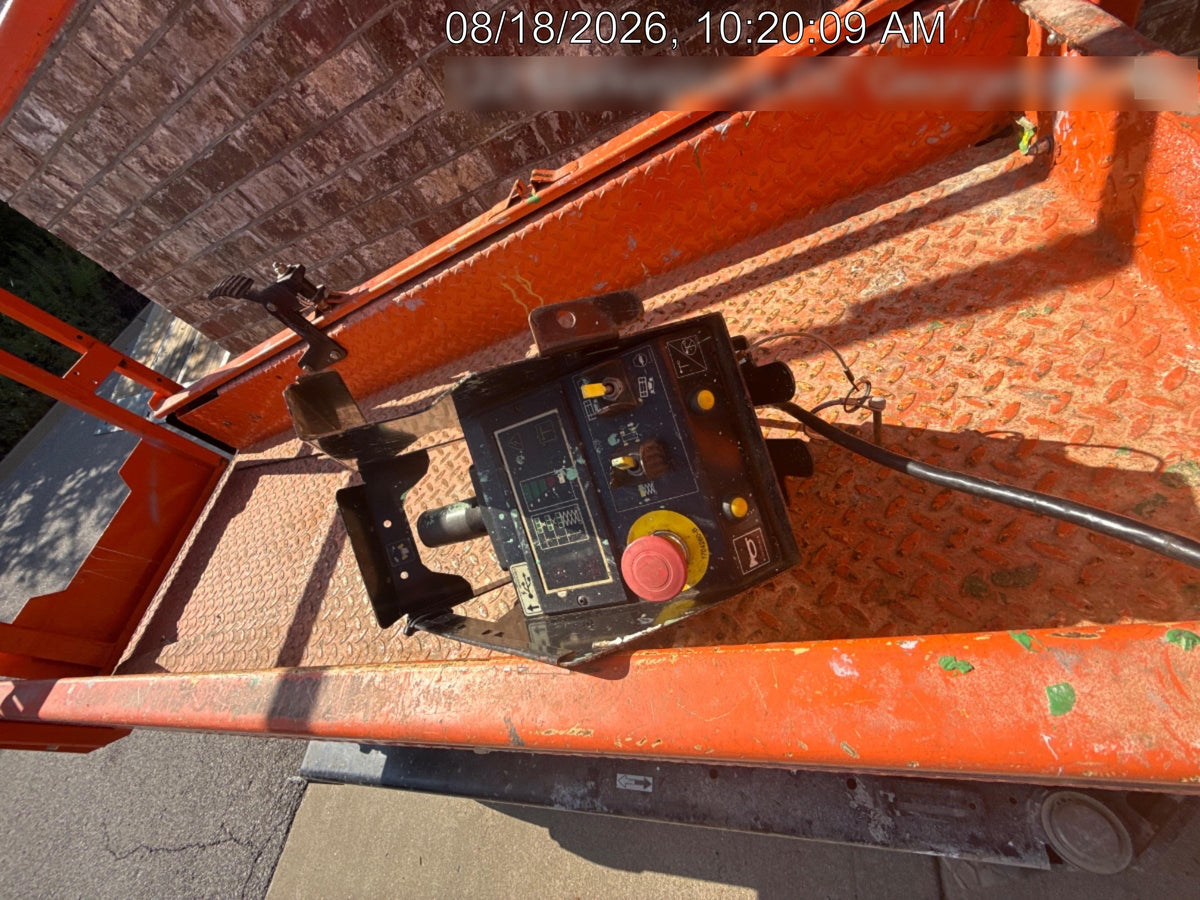 2022 JLG ES1932