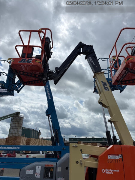 2025 JLG E300AJP