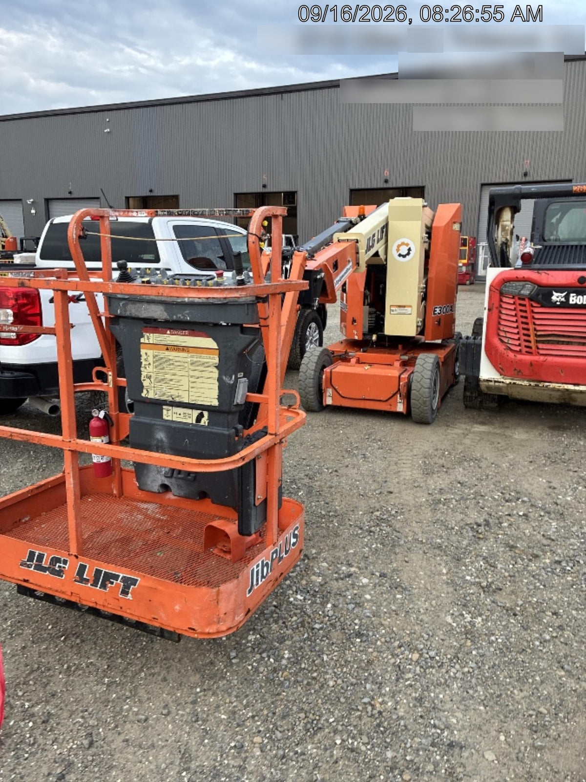 2019 JLG E300AJP