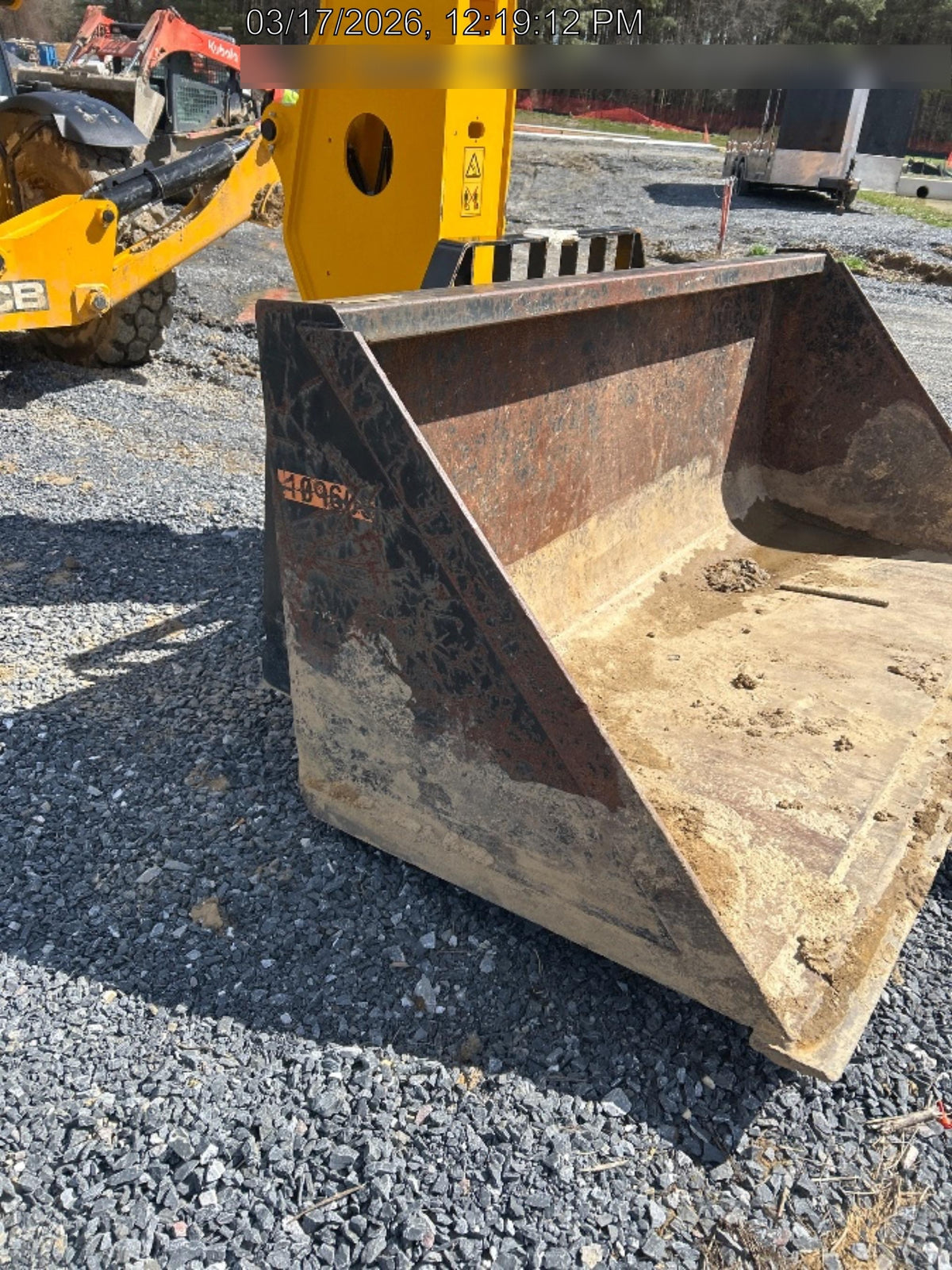 2020 ARROW MATERIAL HANDLING Telehandler Bucket Pin-On