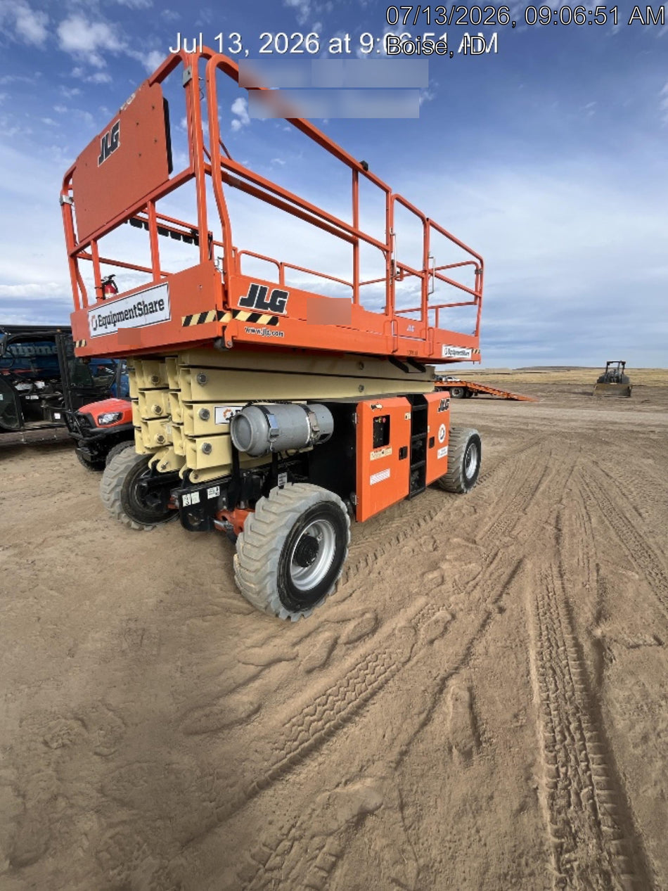 2021 JLG 430LRT