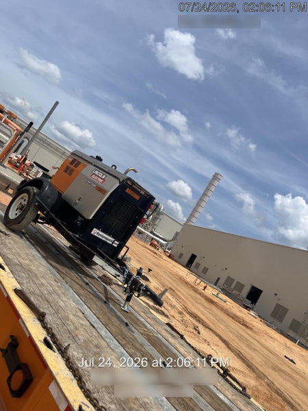 2021 Lincoln Electric Vantage 322 Vantage 322 Ready Pak 3 w/ Telematics & Decals, ORANGE (includes trailer, cable rack, fender light kit)