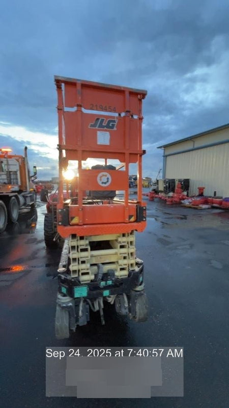 2022 JLG ES1932