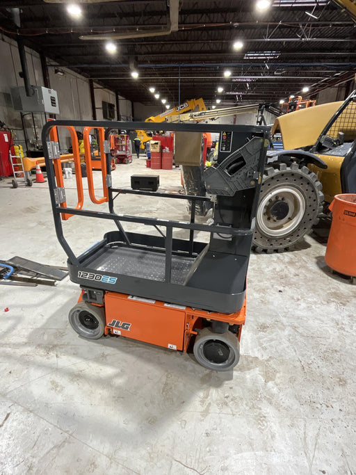 2025 JLG 1230ES
