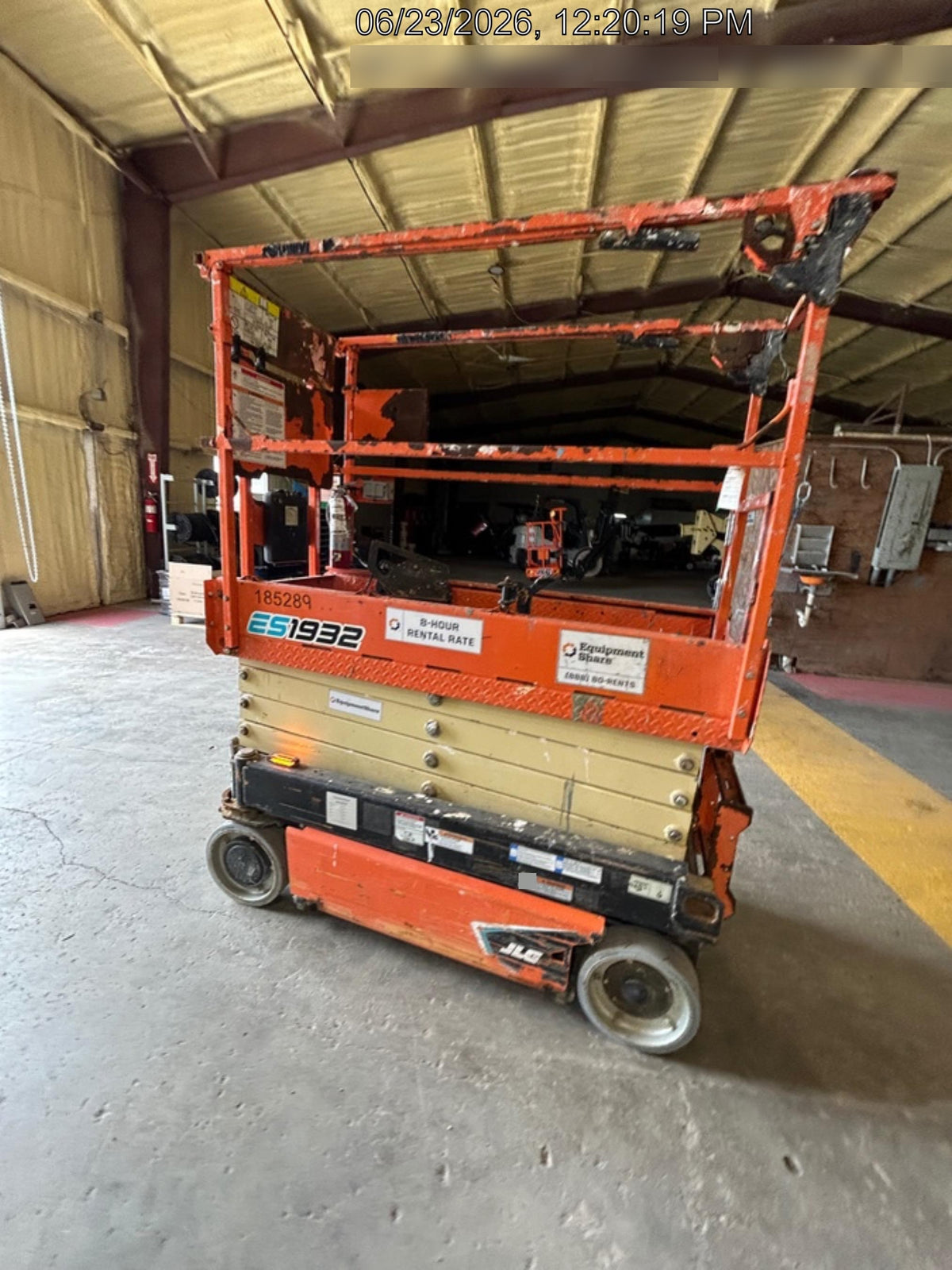 2021 JLG ES1932