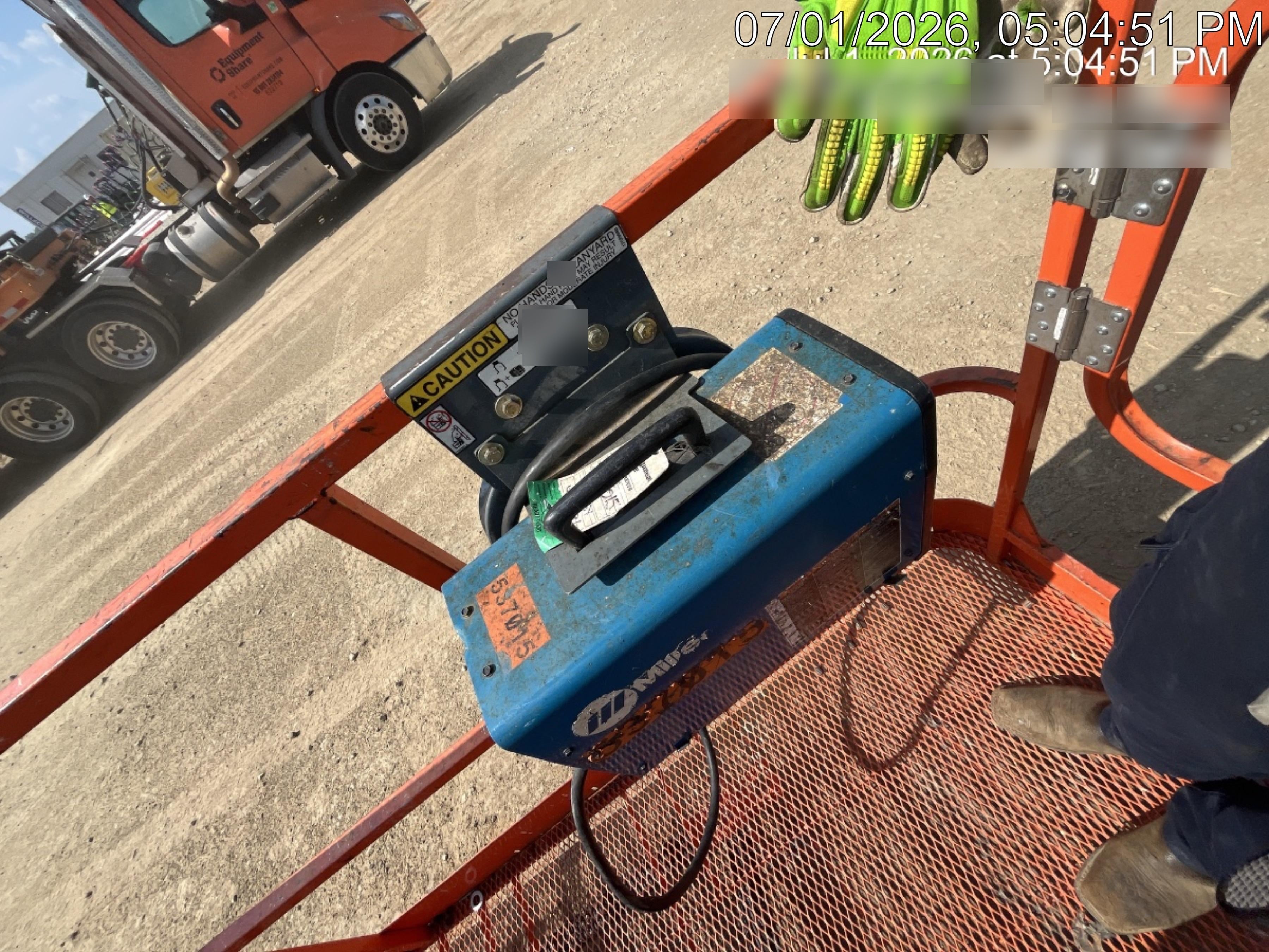 2025 JLG 660SJ