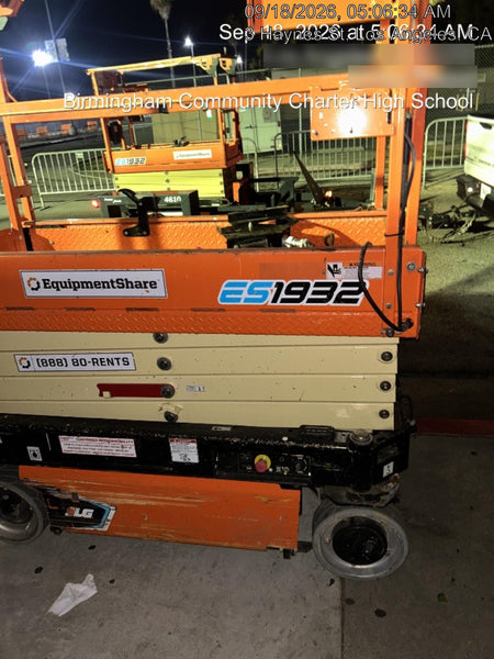 2021 JLG ES1932