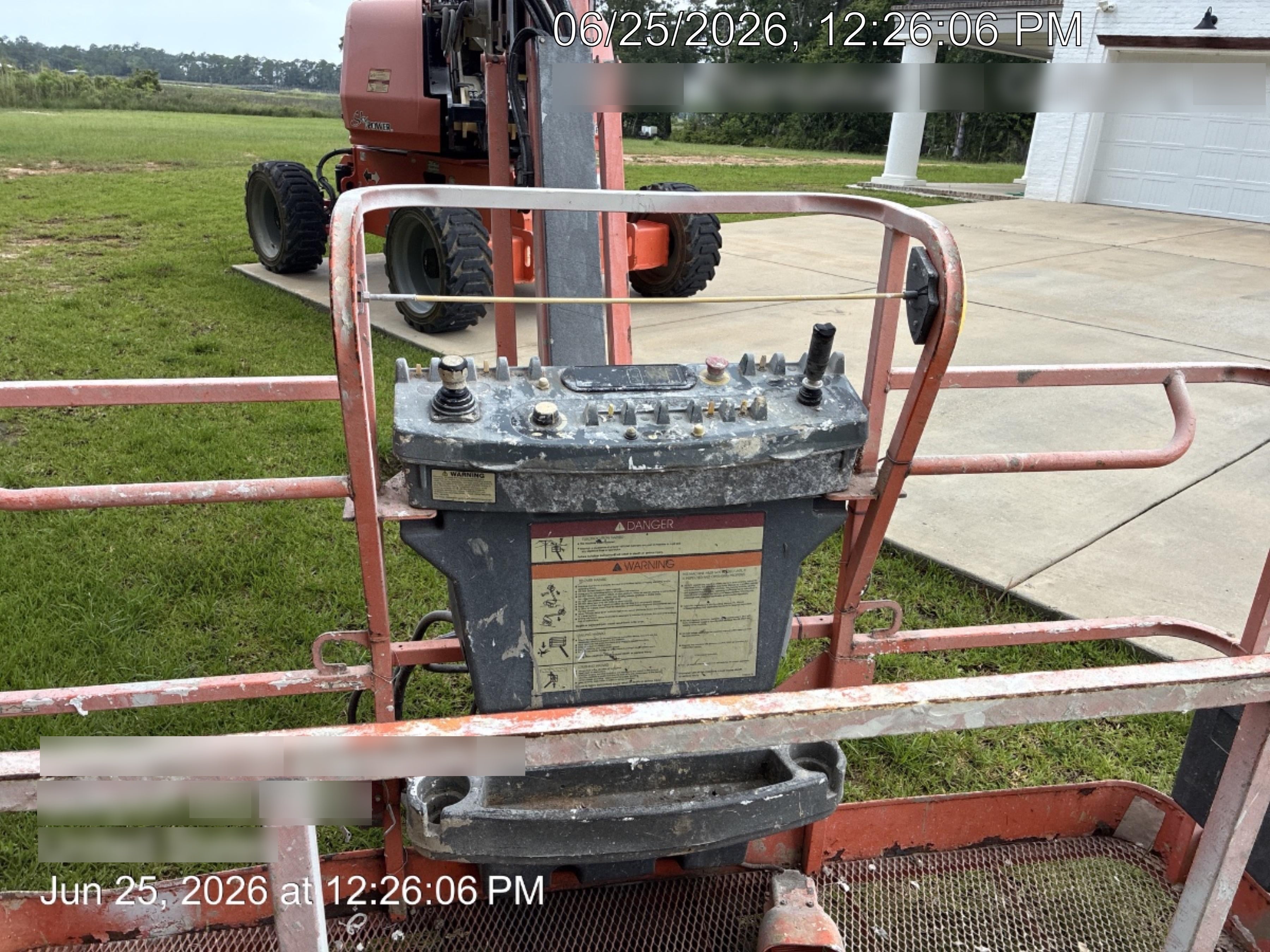 2020 JLG 660SJ