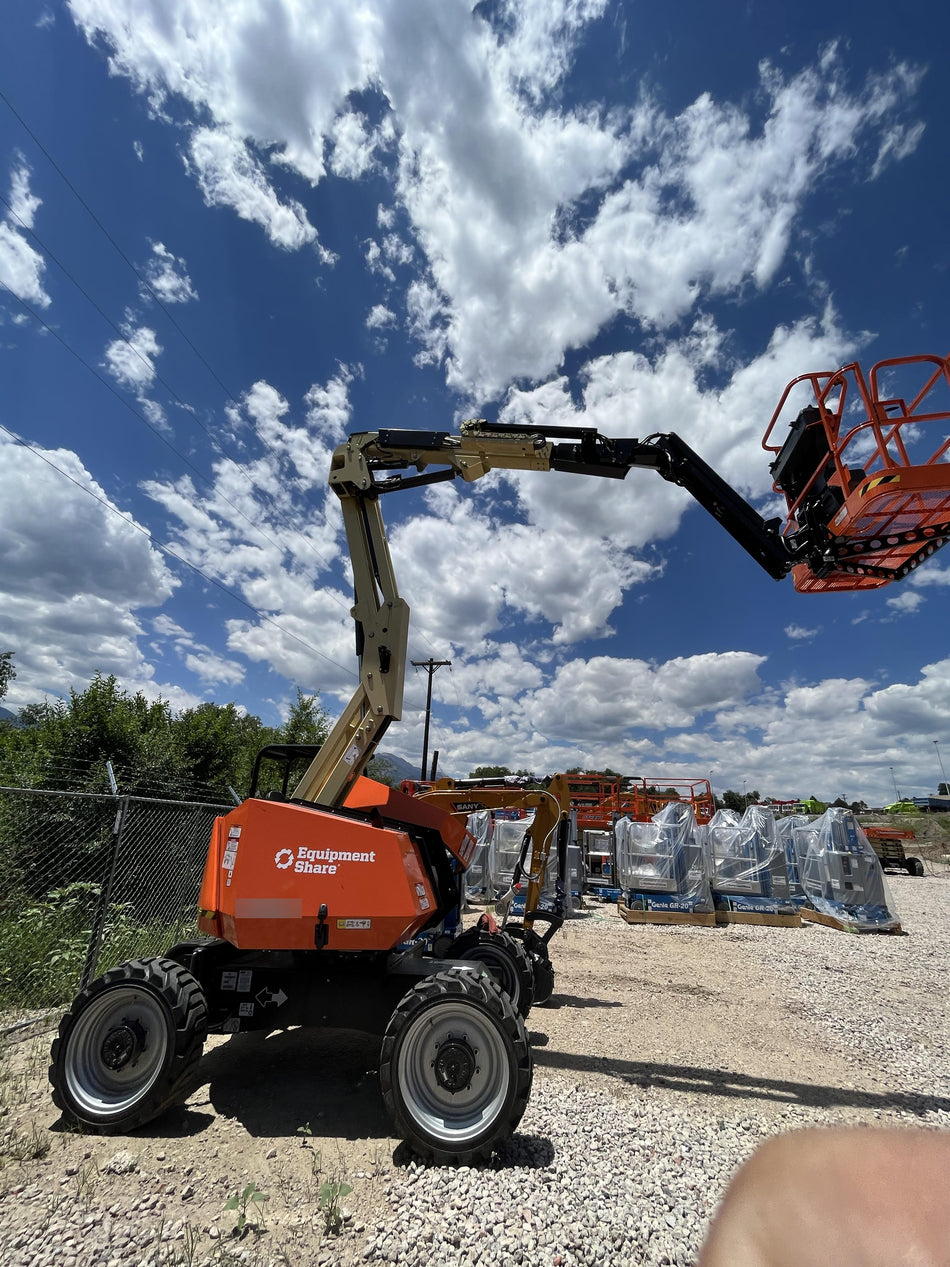 2023 JLG 340AJ