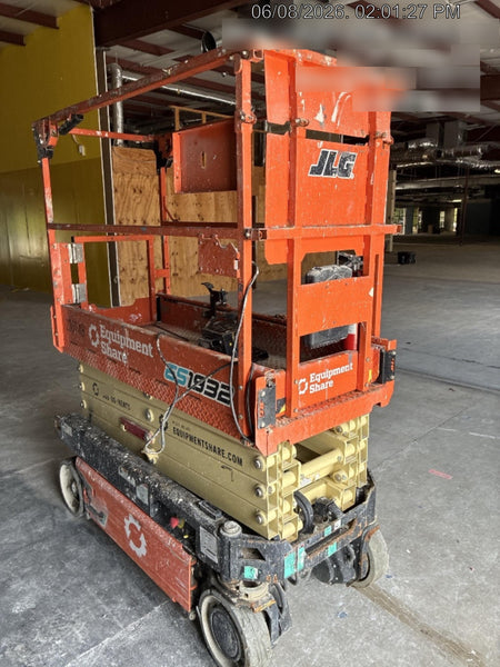 2022 JLG ES1932