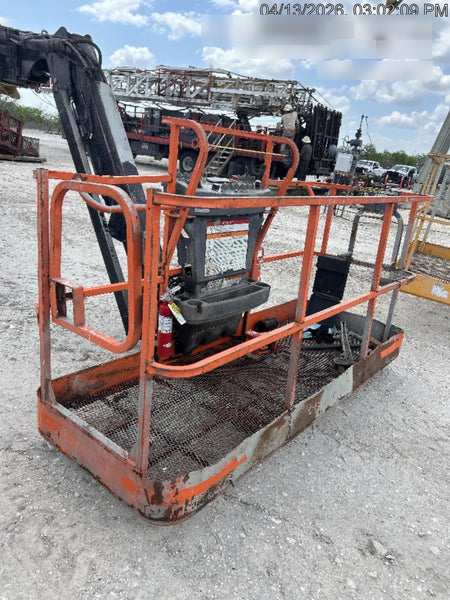 2023 JLG 660SJ