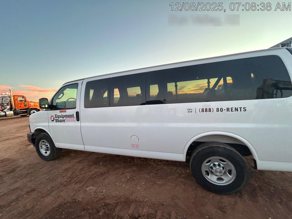 2025 CHEVROLET Express Van - Rental