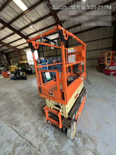 2022 JLG ES1932