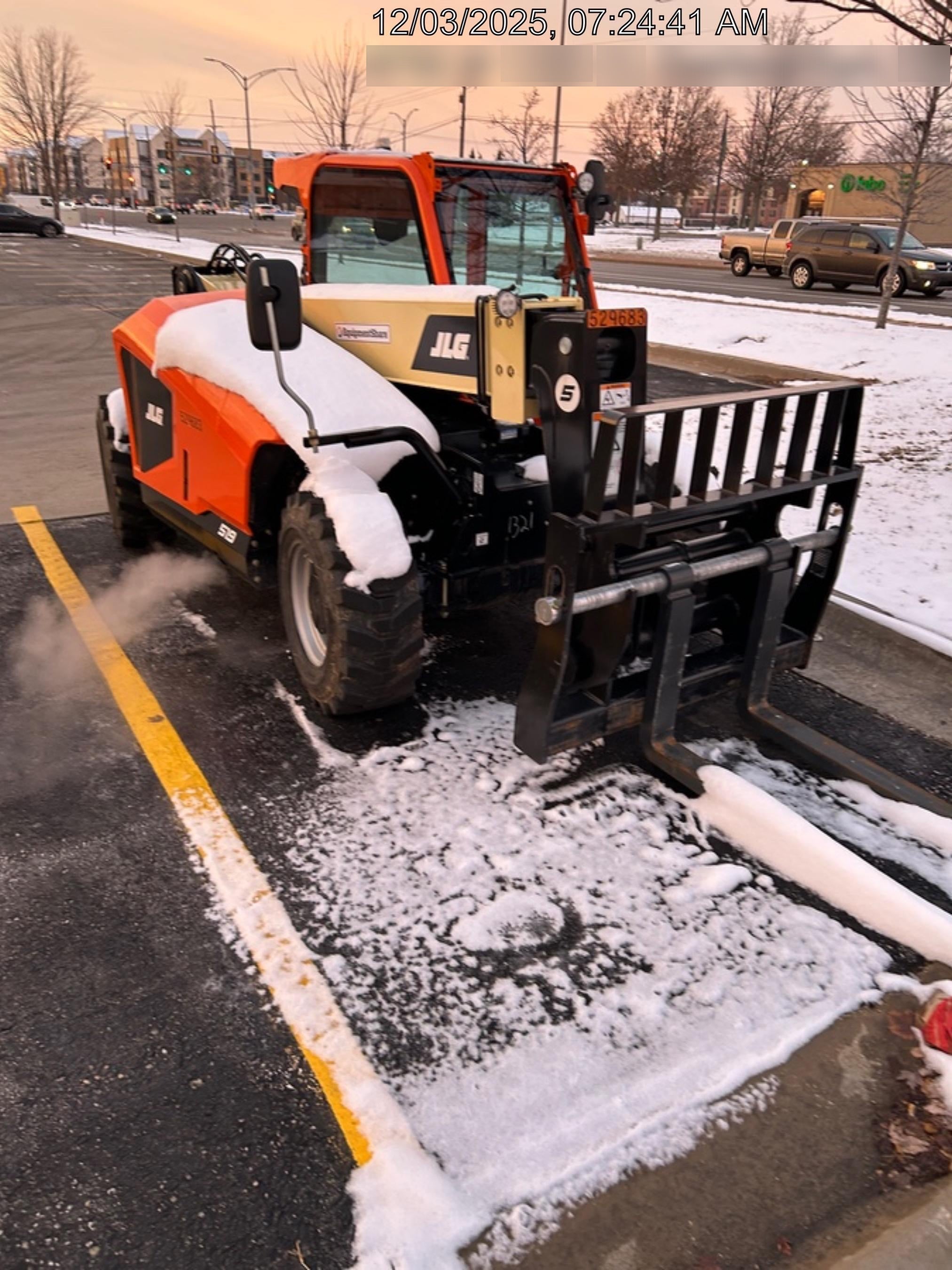 2025 JLG 519