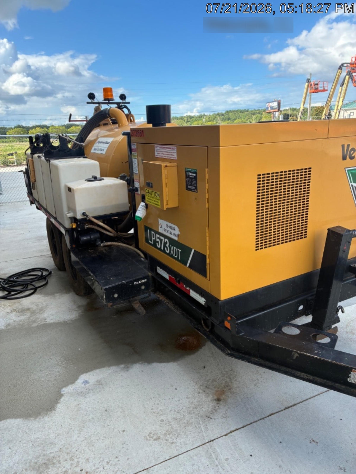 2023 Vac-Tron LP573XDT T4 Koehler Diesel Engine, 500 Gallon Debris Tank, x2 100 Gallon Water Tanks