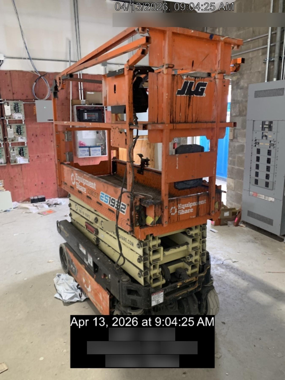 2022 JLG ES1932
