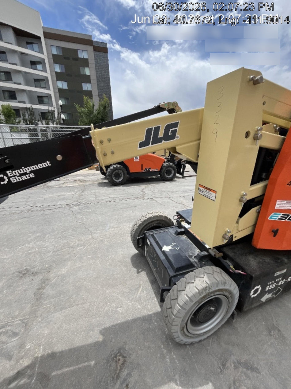 2024 JLG E300AJP