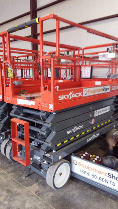 2018 Skyjack SJIII-4632 Skyjack SJIII4632 Scissor Lift w/Trojan Batteries