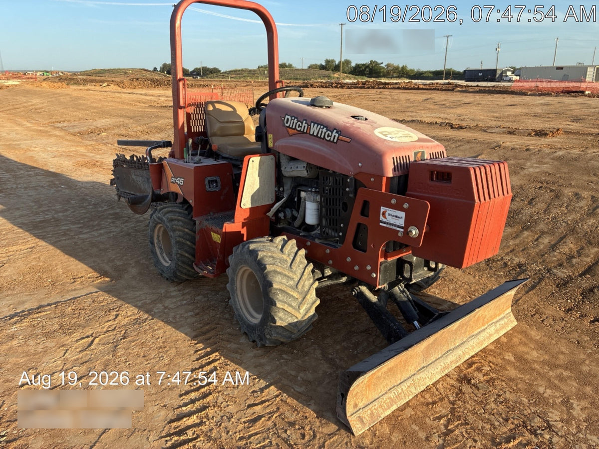 2022 DITCH WITCH RT45A