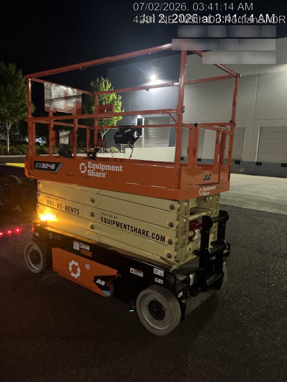 2025 JLG ES3246