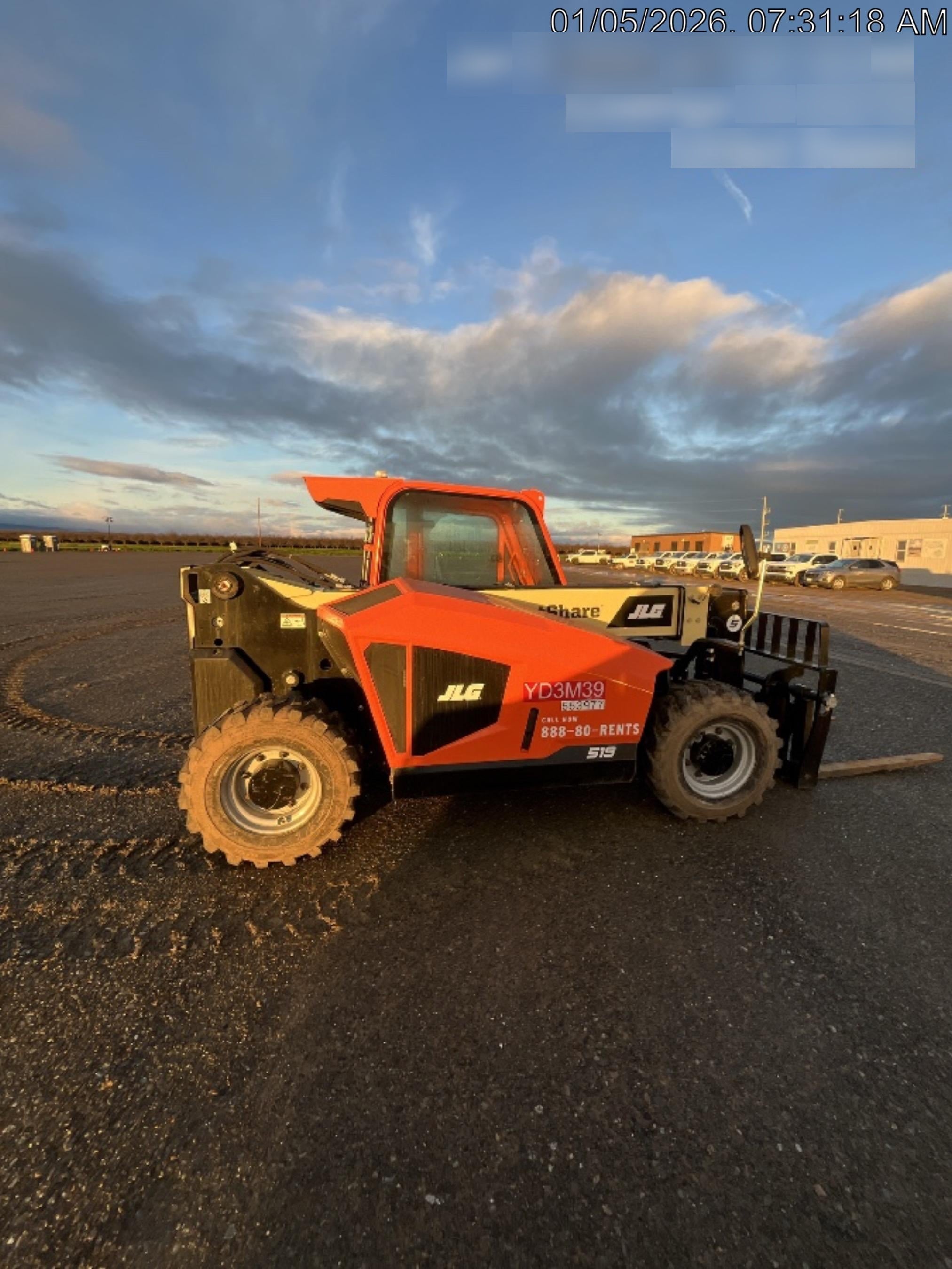 2025 JLG 519