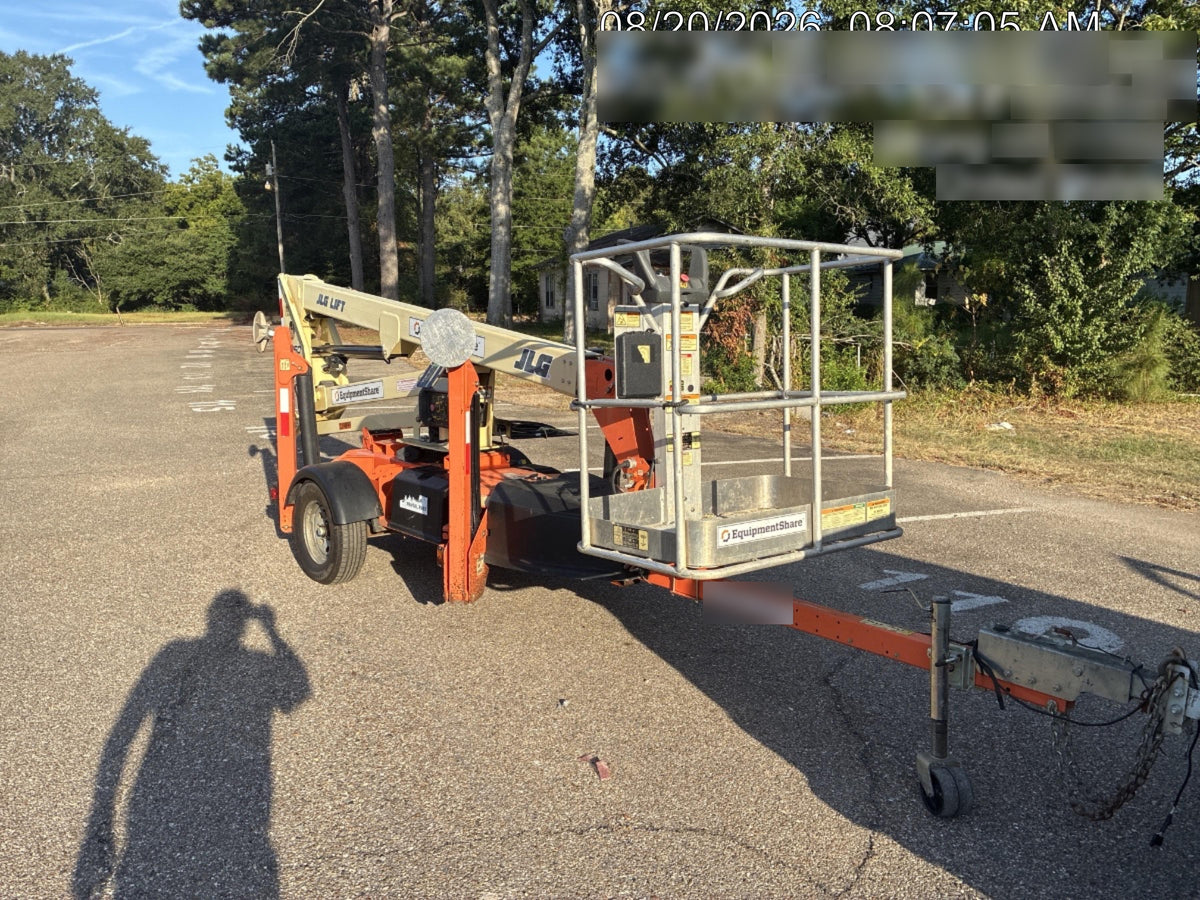 2022 JLG T350
