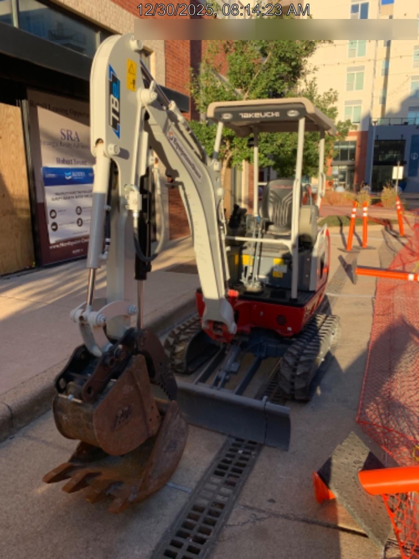 2023 TAKEUCHI TB20e