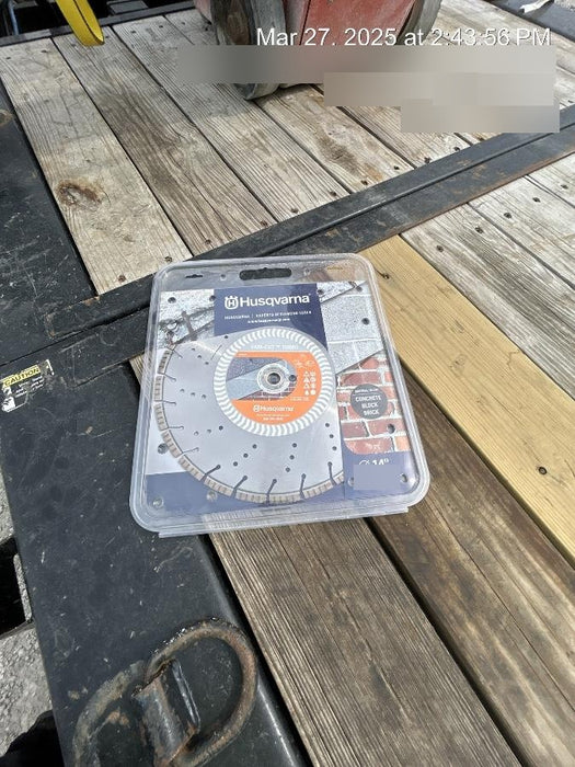 2022 HUSQVARNA FS520