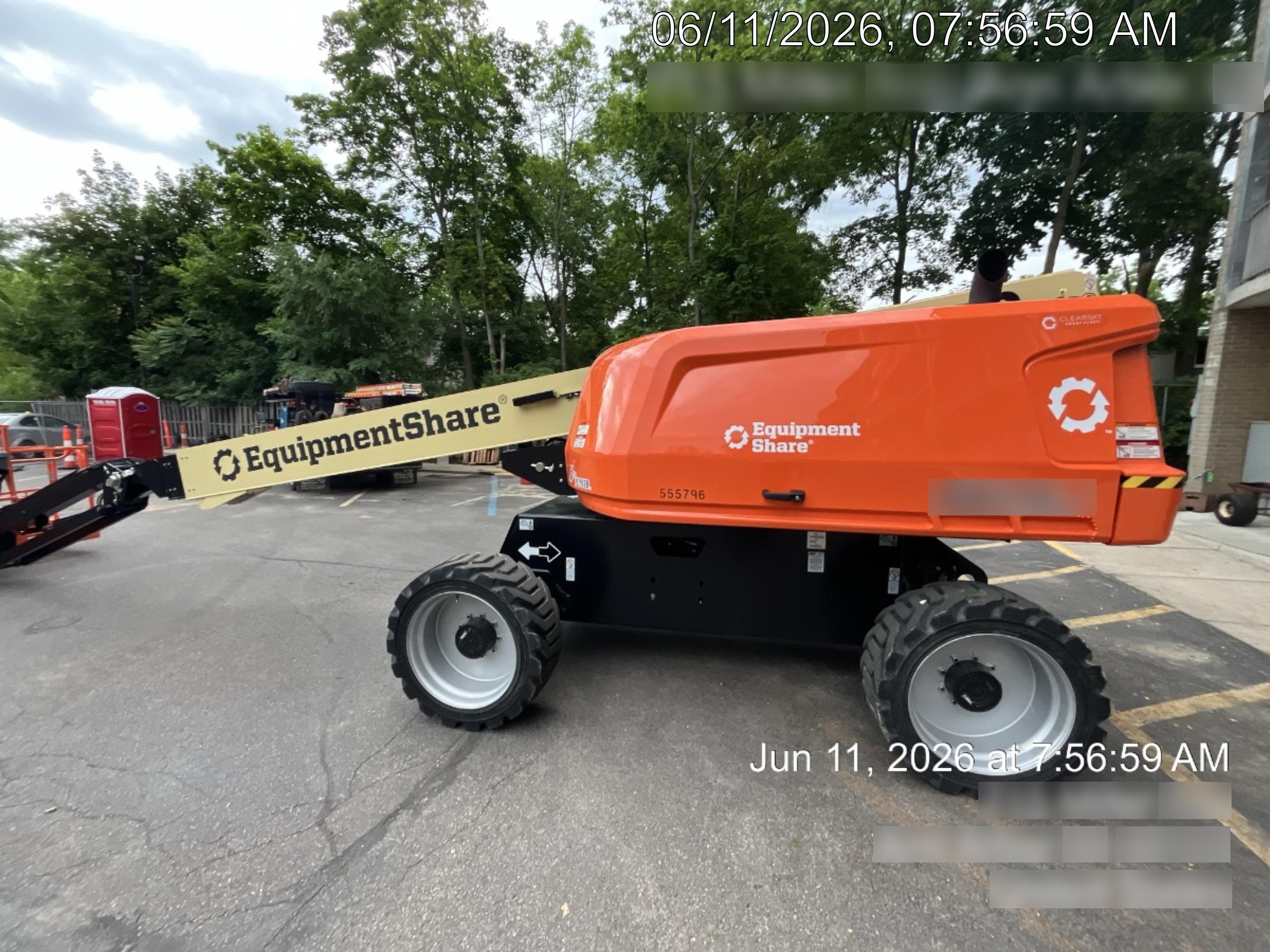 2025 JLG 660SJ
