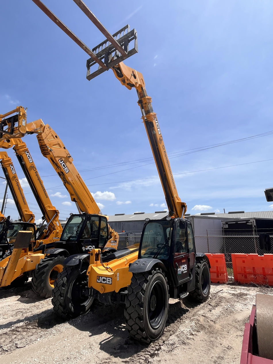 2025 JCB 509-42