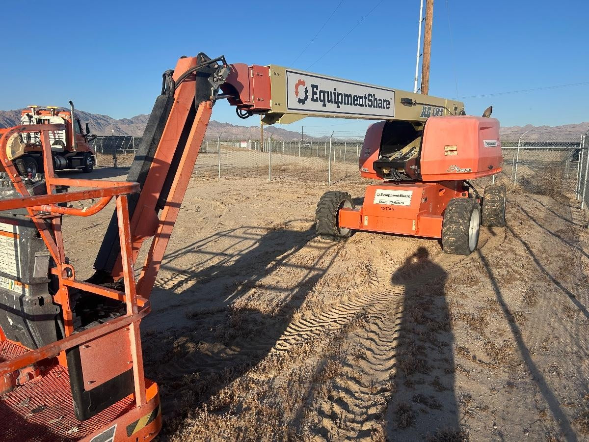 2021 JLG 660SJ