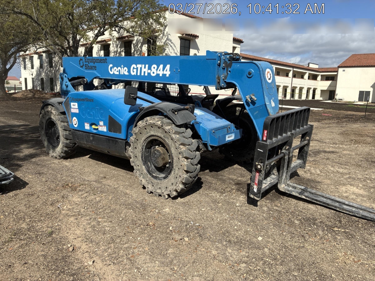 2017 GENIE GTH-844