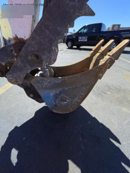 2023 SANY 12" Bucket, Mini Excavator 10,000 - 14,000 lbs - Sany