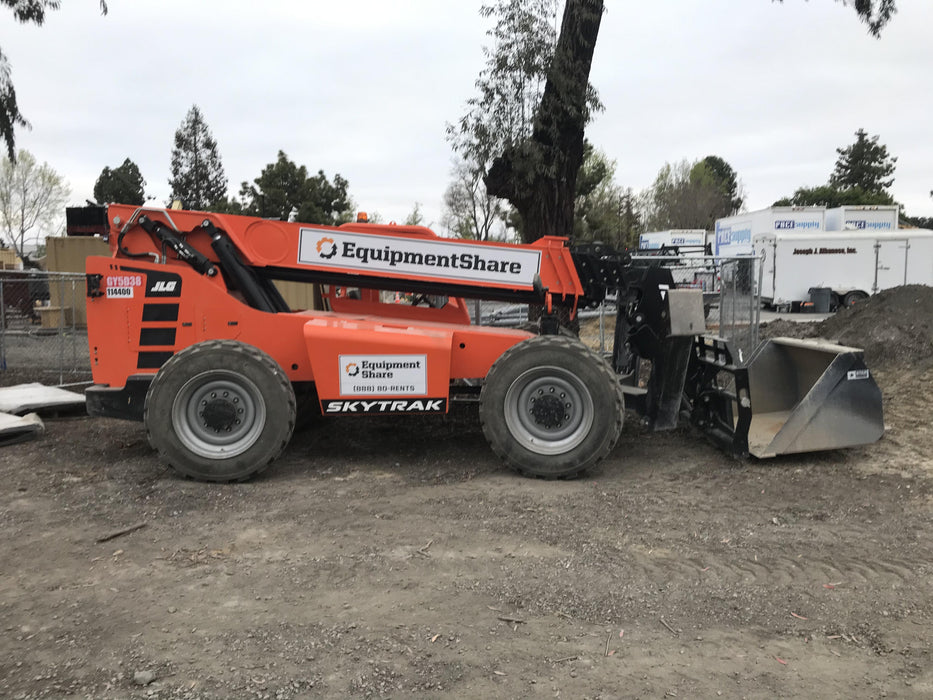 2020 Skytrak 12054 74Hp, Canopy, FF Tires, Work Lights, Beacon, Aux Hydraulics, Back up Alarm, Lifting Eye, ES Decals