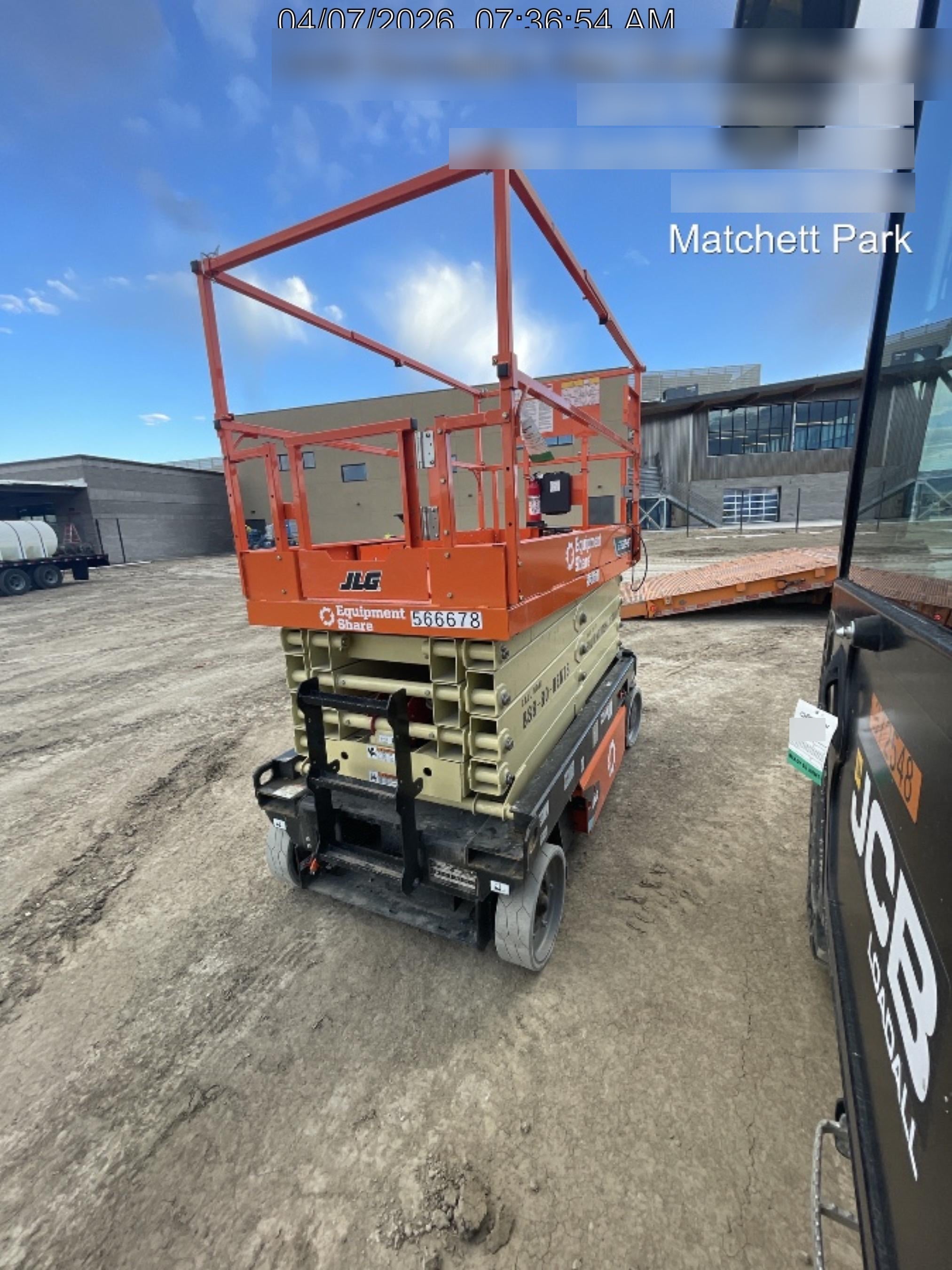 2025 JLG ES3246