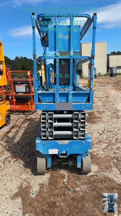 2020 Genie GS-2632 Standard, Folding half height swing gate