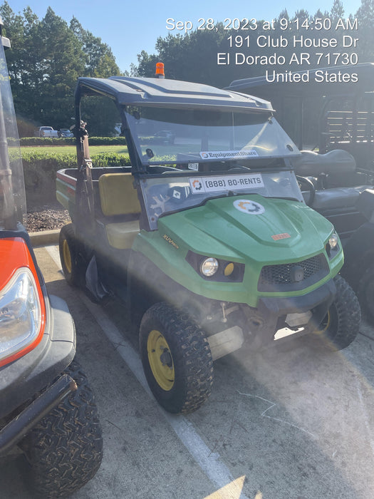 2020 John Deere XUV560E GATOR 4wd Utility Cart, Gas, 2 Seat, LED Strobe, Windshield Tempered Glass, Plastic Canopy, Wire Harness Kit, Backup Alarm