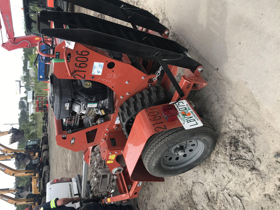 2019 DITCH WITCH S3C