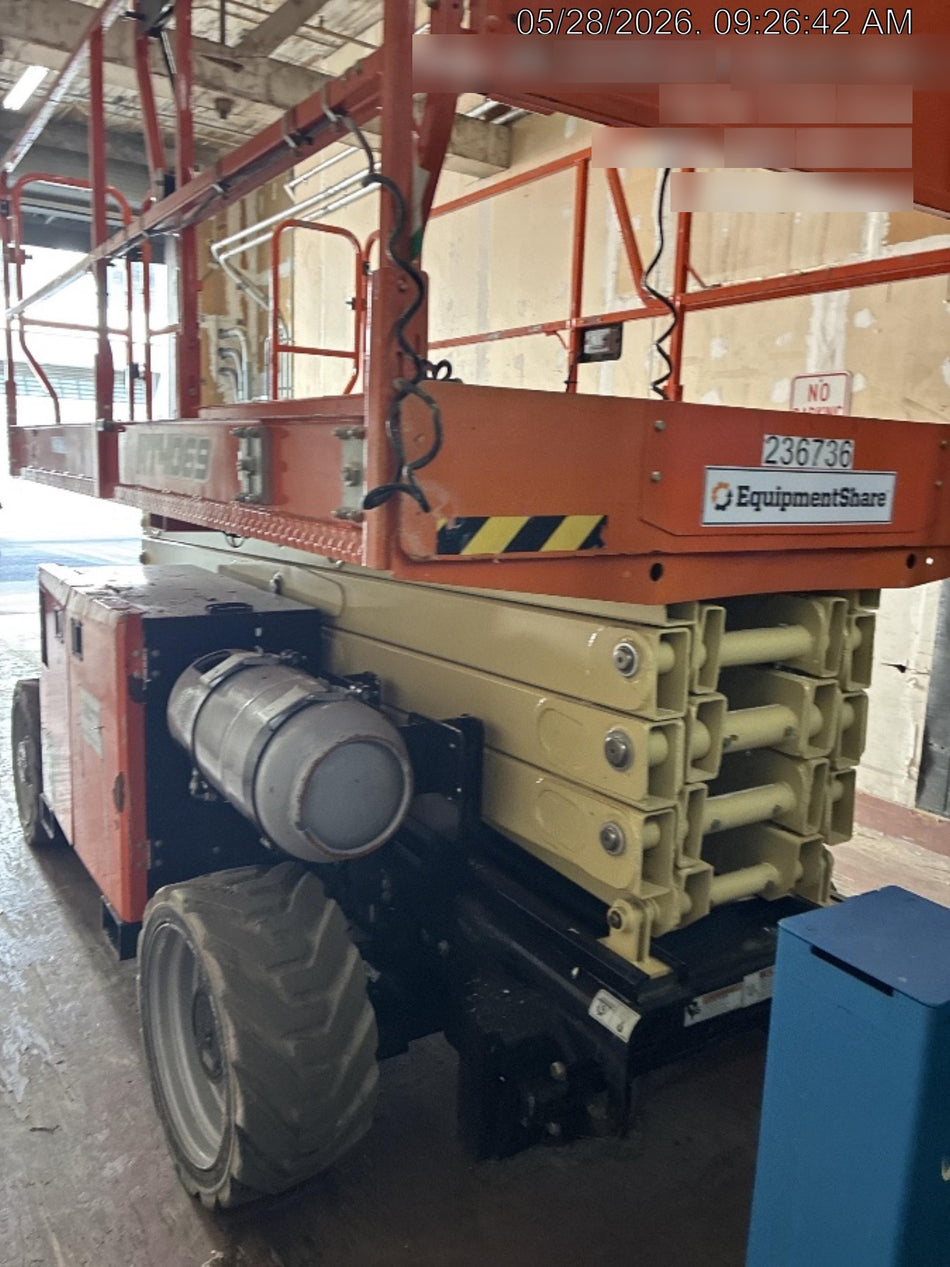 2022 JLG RT4069