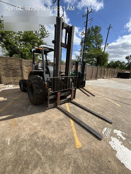 2021 CASE 586H