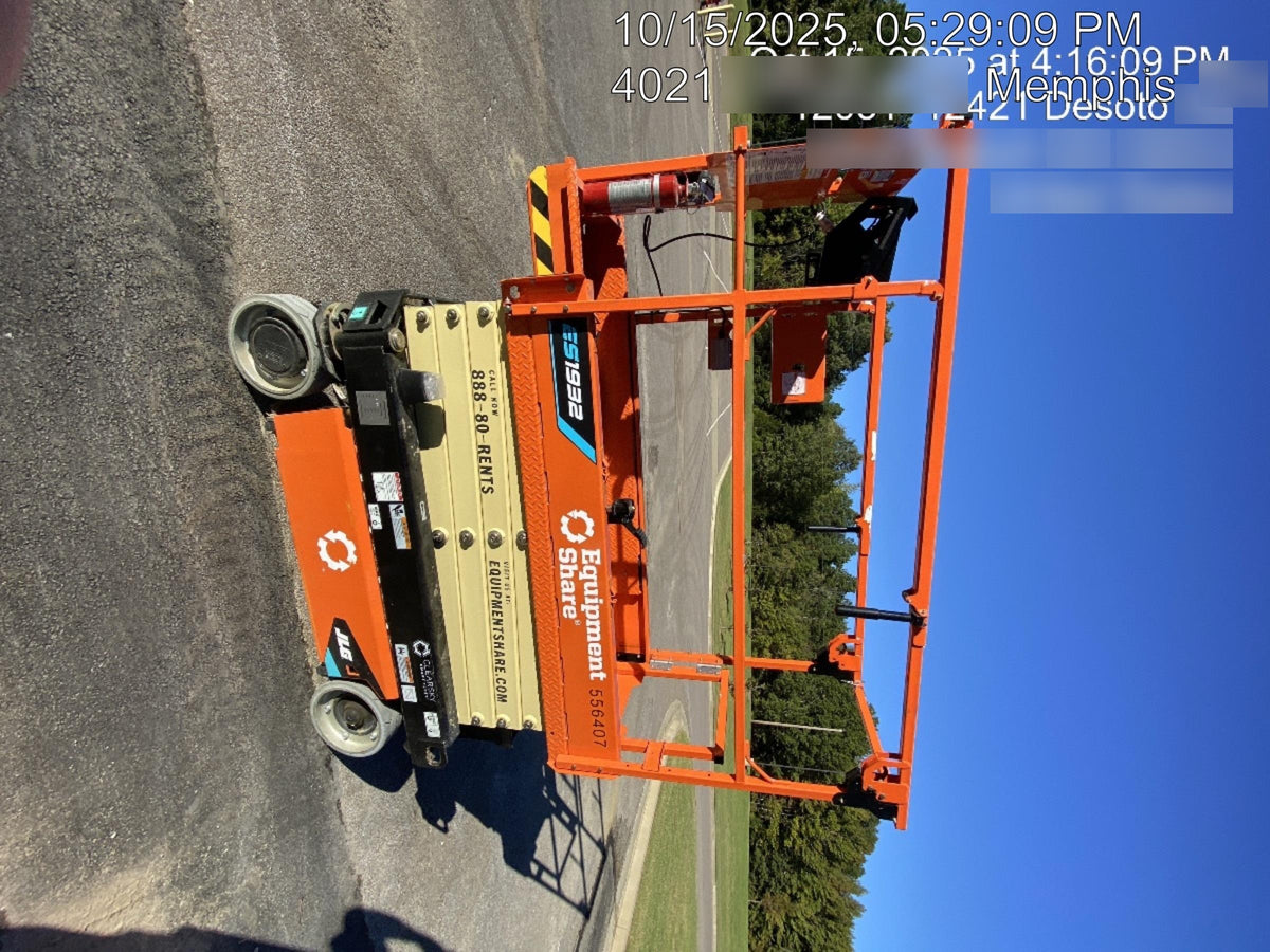 2025 JLG ES1932