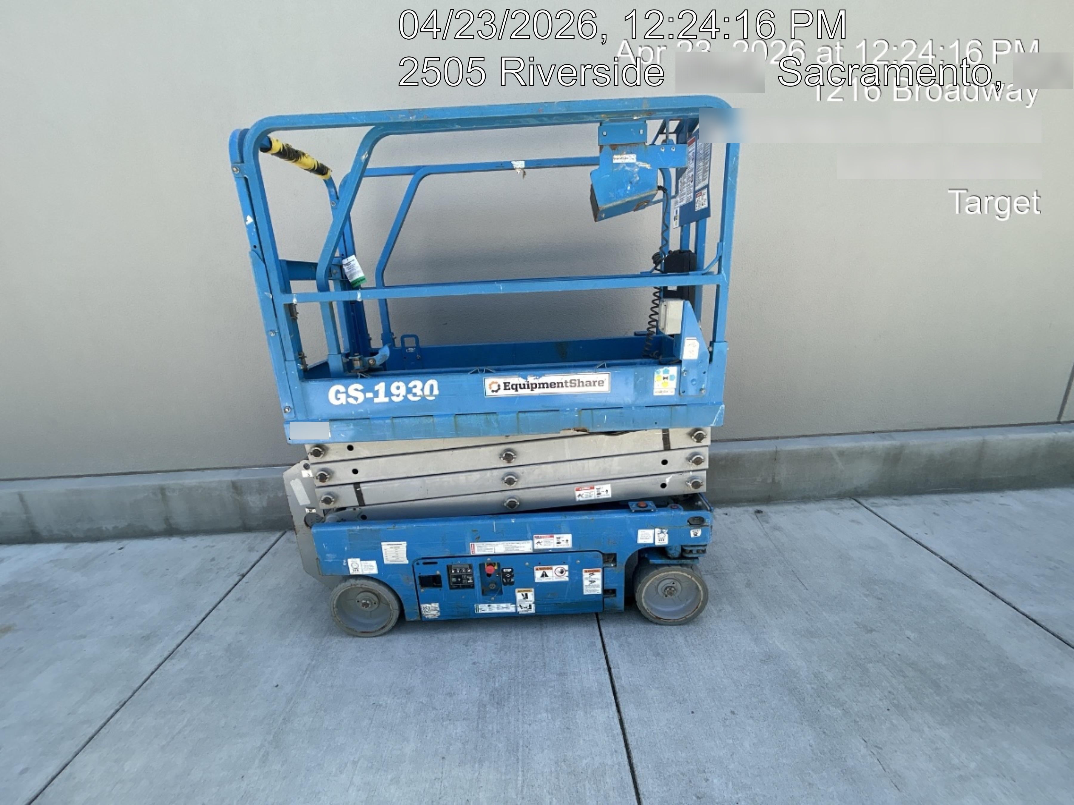 2019 Genie GS-1930 Half Height Swing Gate, 800W Inverter