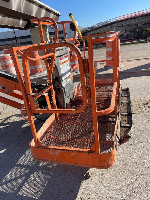 2019 JLG 660SJ