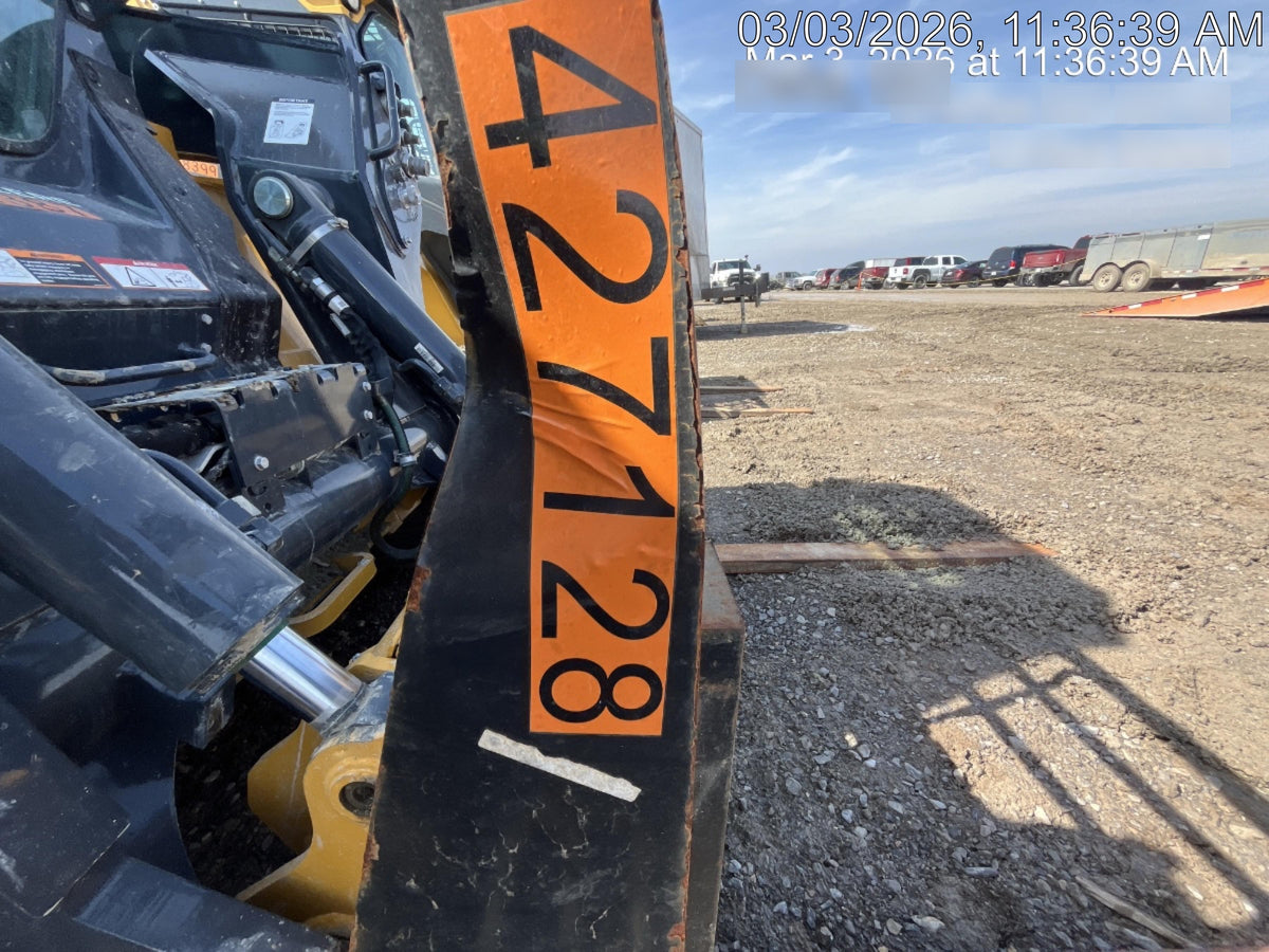 2024 ARROW MATERIAL HANDLING 48" Pallet Forks - Arrow