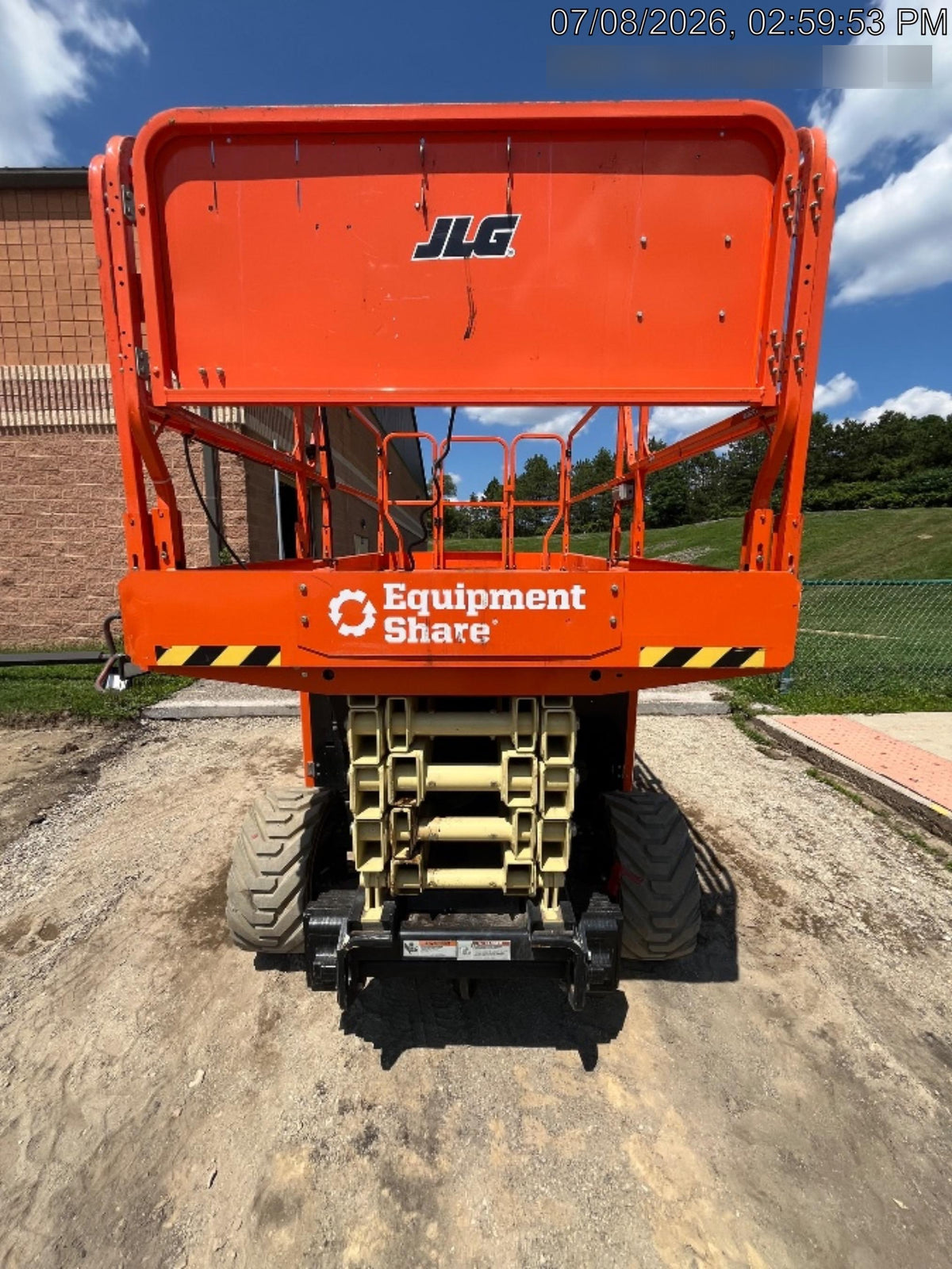 2022 JLG ERT4069