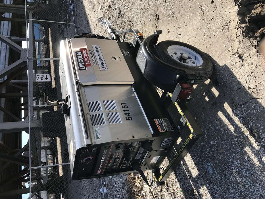 2019 Lincoln Electric Vantage 322 Welder Ready-Pak 3, Two wheel trailer, Fender and Light kit, Cable Rack